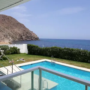https://apartamento-piedra-los-roncadores-2.es-andalucia.com